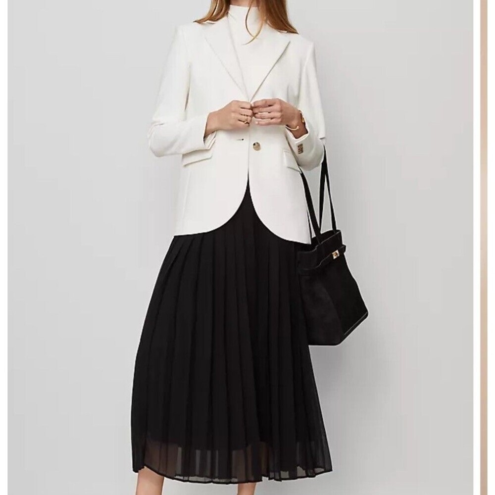 ANN TAYLOR  The Petite Madison Blazer Size 14P